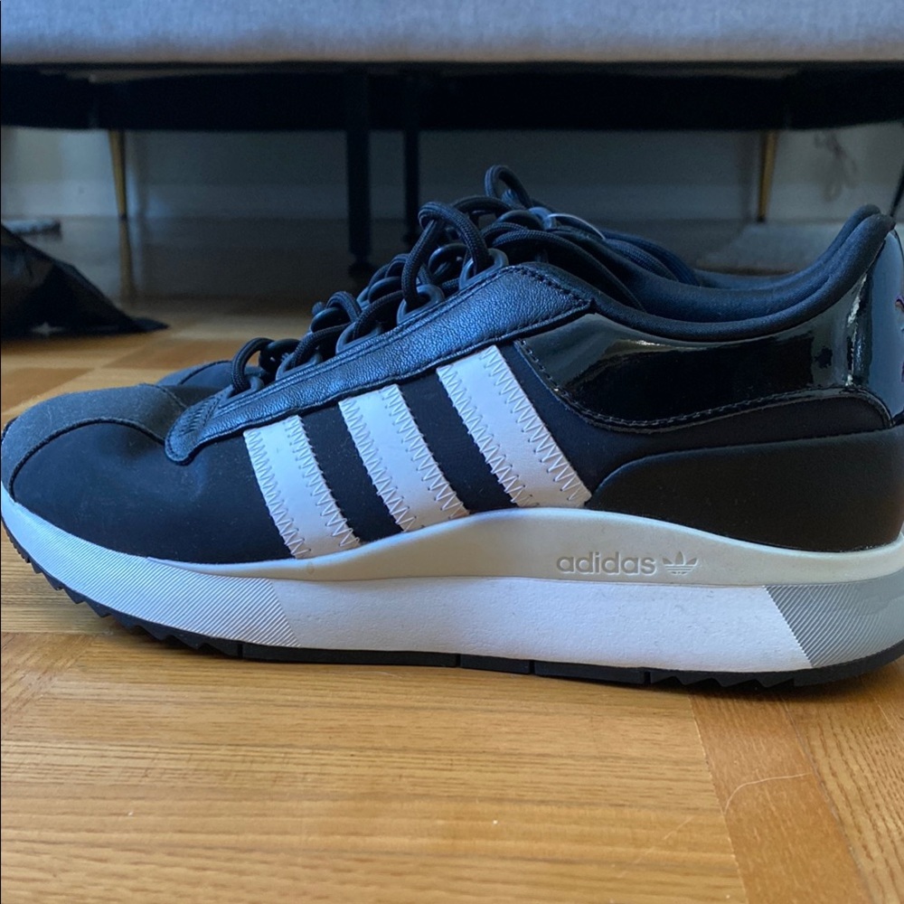 Pre owned-one time used- Adidas Black and White Sneakers with Signature Stripes